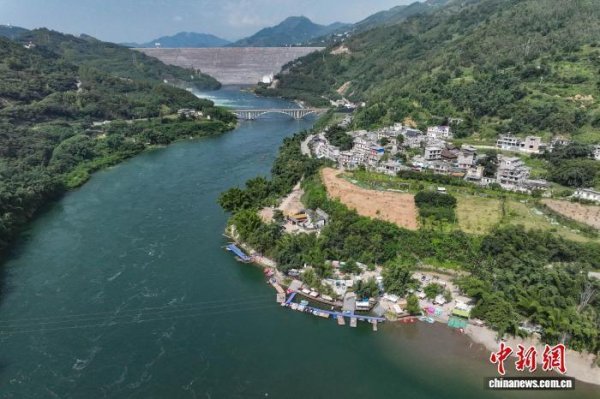 联丰优配 “空心村”变“网红村”：从坝盘村蝶变看统战力量赋能乡村振兴